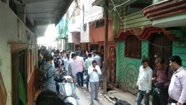 जमात-उल-मुजाहिदीन के 4 बांग्लादेशी सदस्य भोपाल में गिरफ्तार जमात-उल-मुजाहिदीन के 4 बांग्लादेशी सदस्य भोपाल में गिरफ्तार